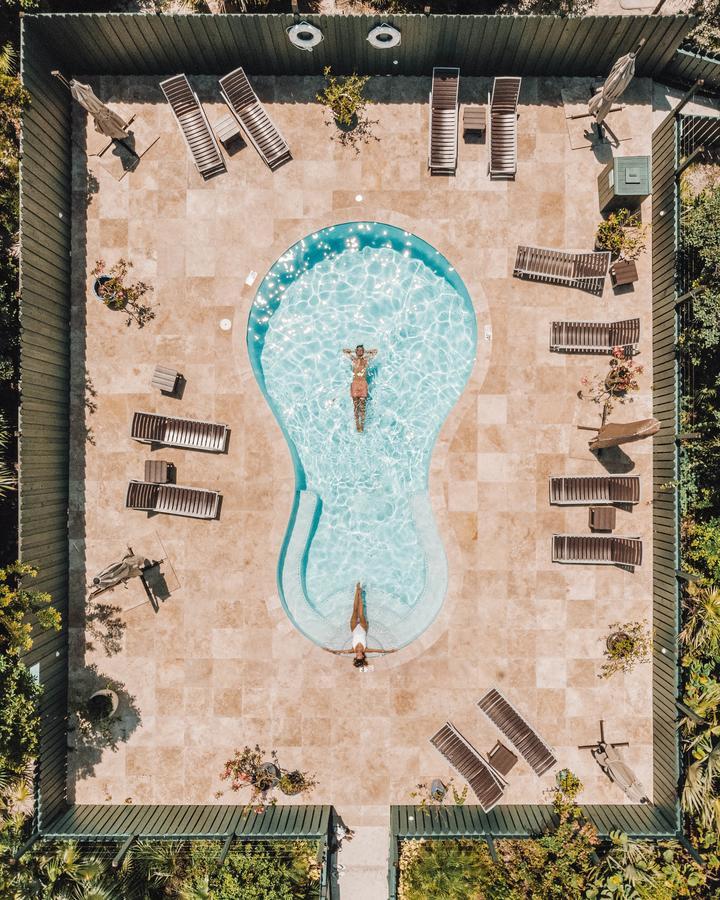 Kahari Resort, A Peace And Plenty Resort Property จอร์จทาวน์ ภายนอก รูปภาพ